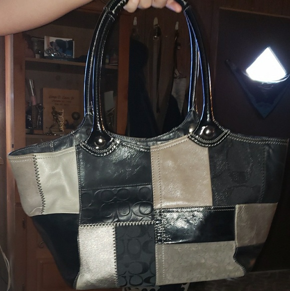 Coach purse - Picture 1 of 2